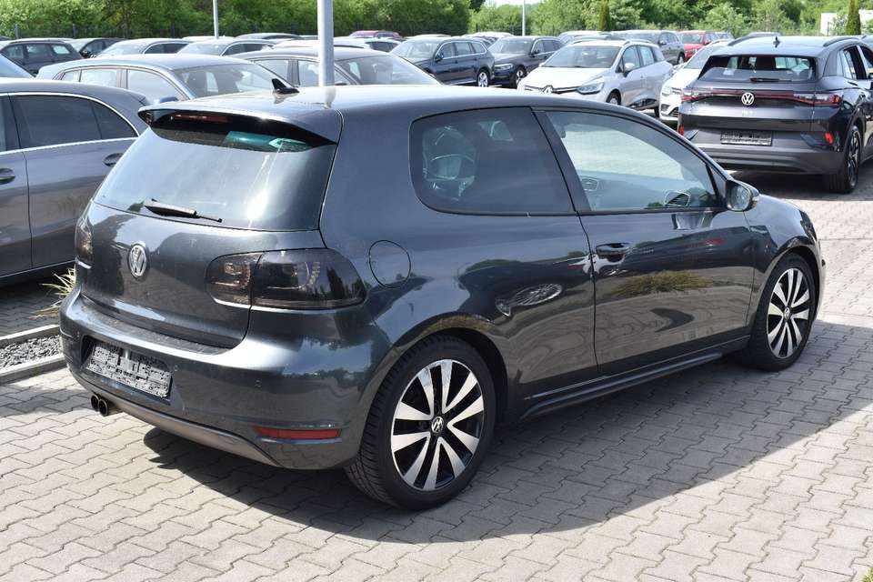 Volkswagen Golf - Imagem 2