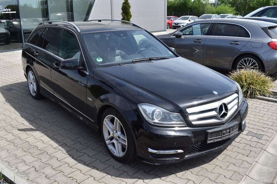 Mercedes-Benz C 300 - Imagem 3