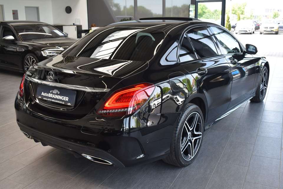 Mercedes-Benz C 300 - Imagem 2