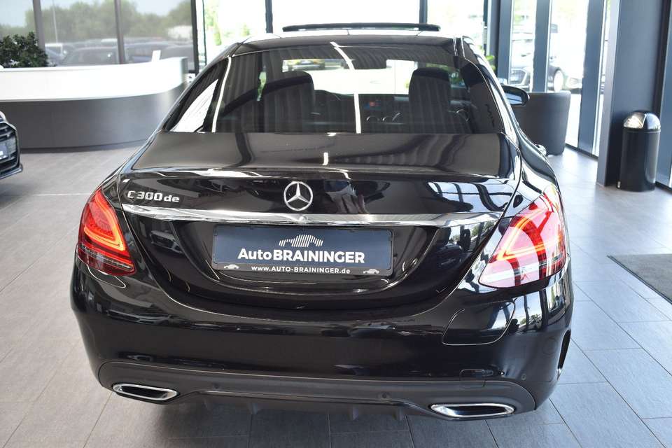 Mercedes-Benz C 300 - Imagem 6