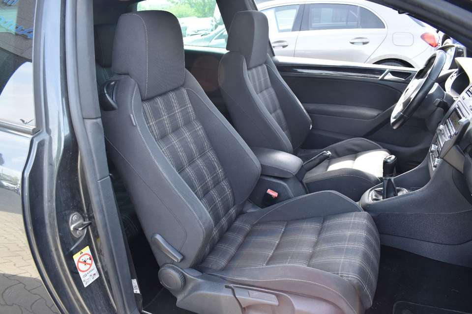 Volkswagen Golf - Imagem 8