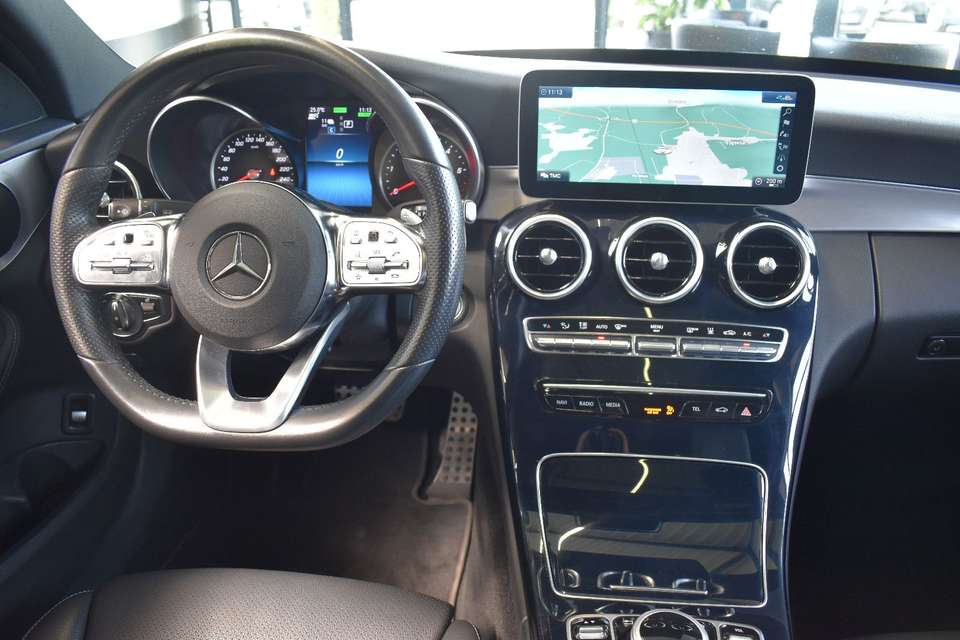 Mercedes-Benz C 300 - Imagem 10