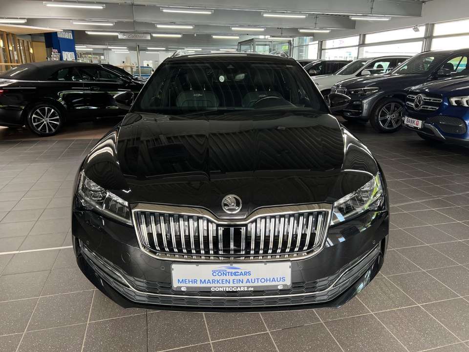 Skoda Superb - Imagem 3