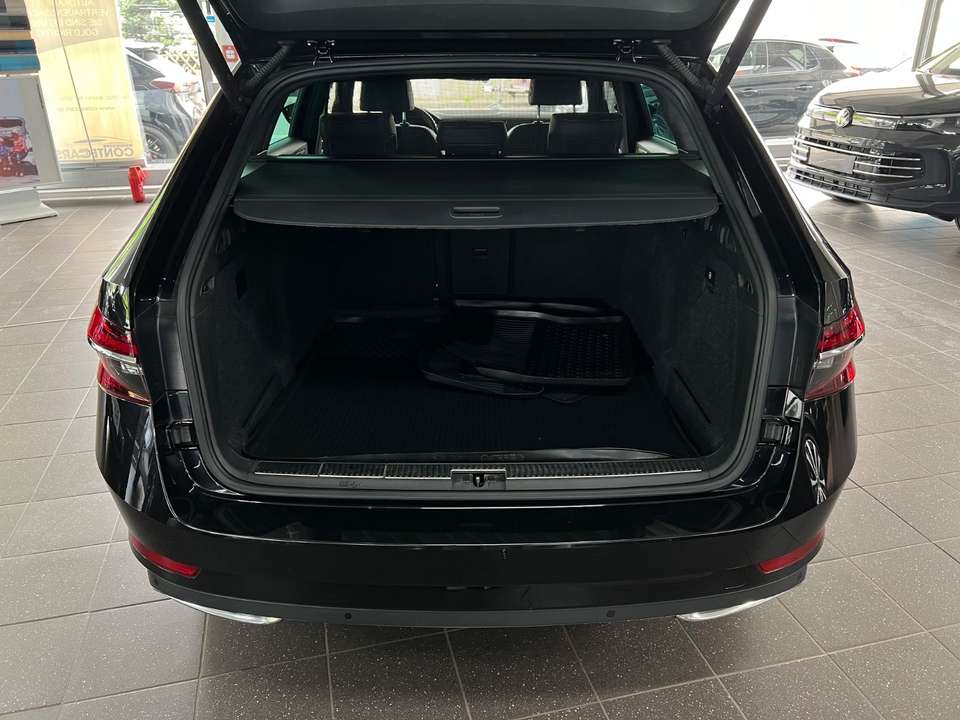 Skoda Superb - Imagem 10