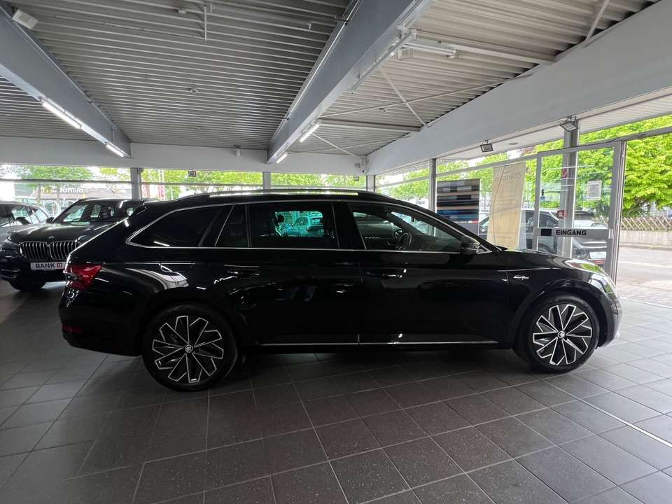 Skoda Superb - Imagem 14