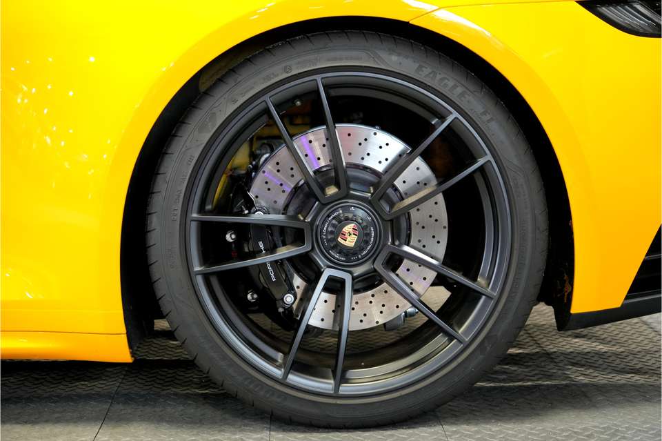 Porsche 992 - Imagem 9