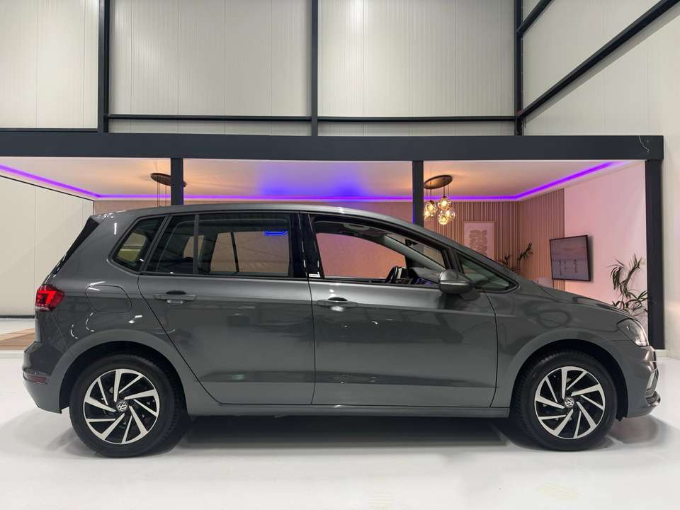 Volkswagen Golf Sportsvan - Imagem 11