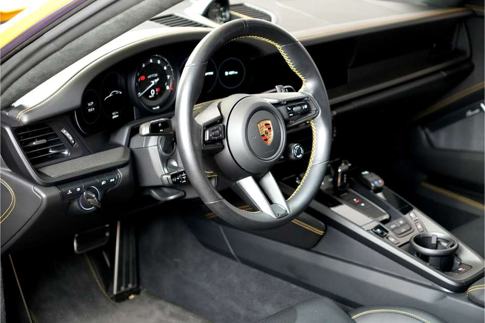 Porsche 992 - Imagem 18