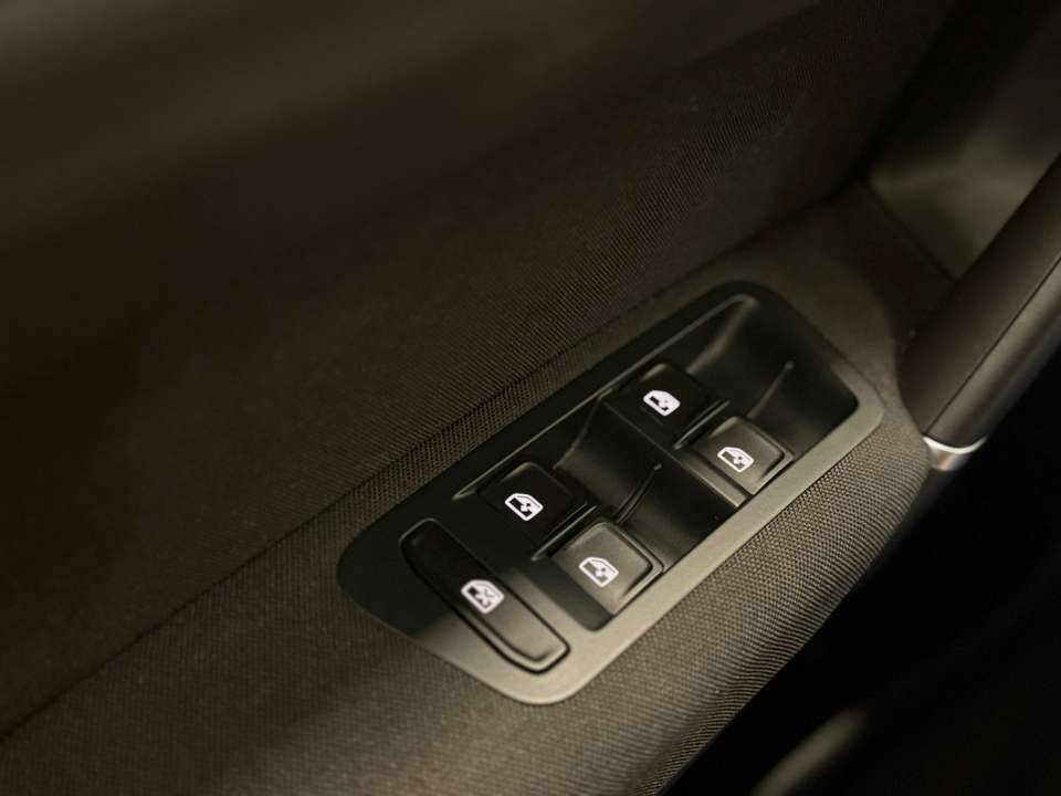 Volkswagen Golf Sportsvan - Imagem 14