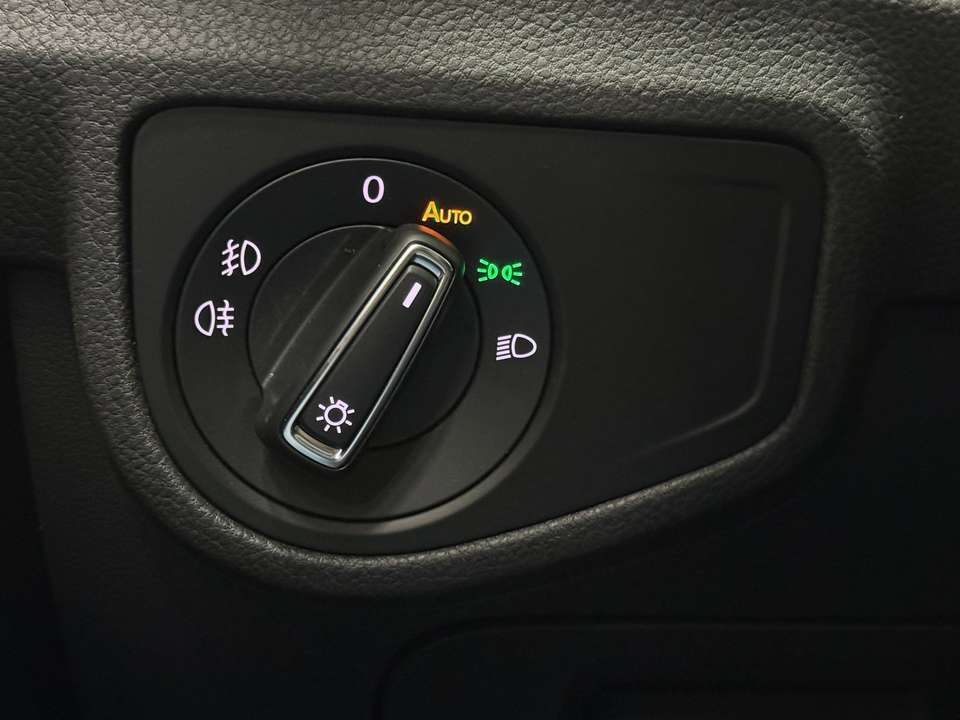 Volkswagen Golf Sportsvan - Imagem 15