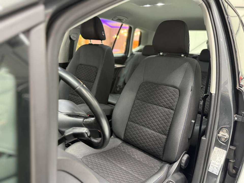 Volkswagen Golf Sportsvan - Imagem 16