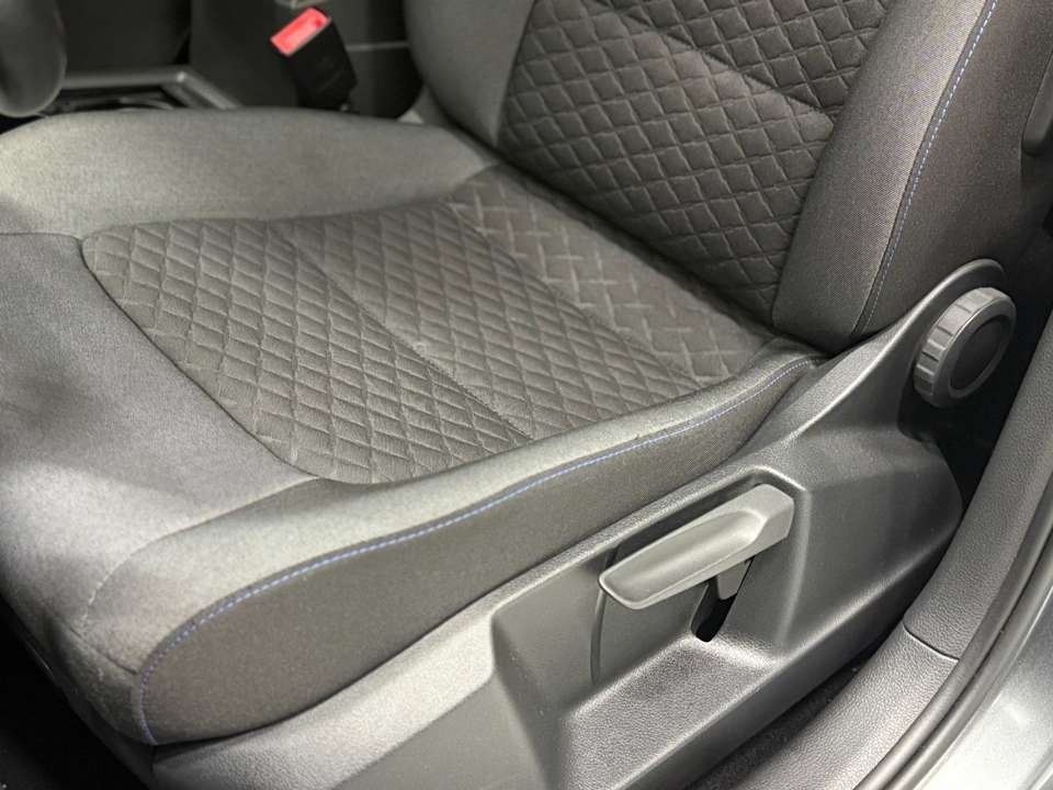 Volkswagen Golf Sportsvan - Imagem 17