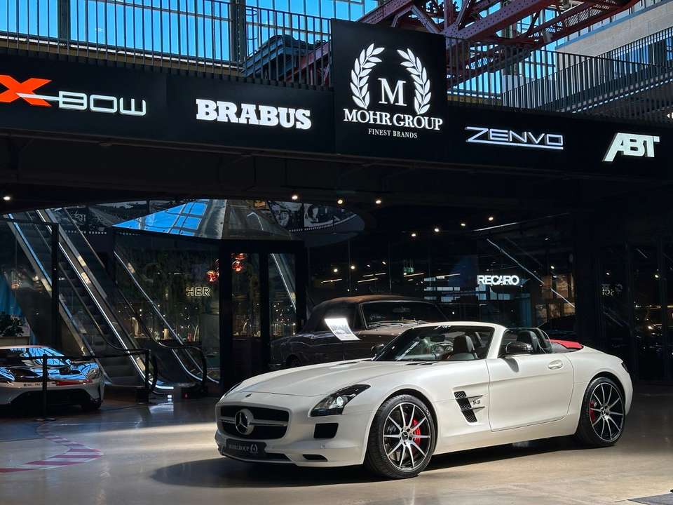 Mercedes-Benz SLS - Imagem 1
