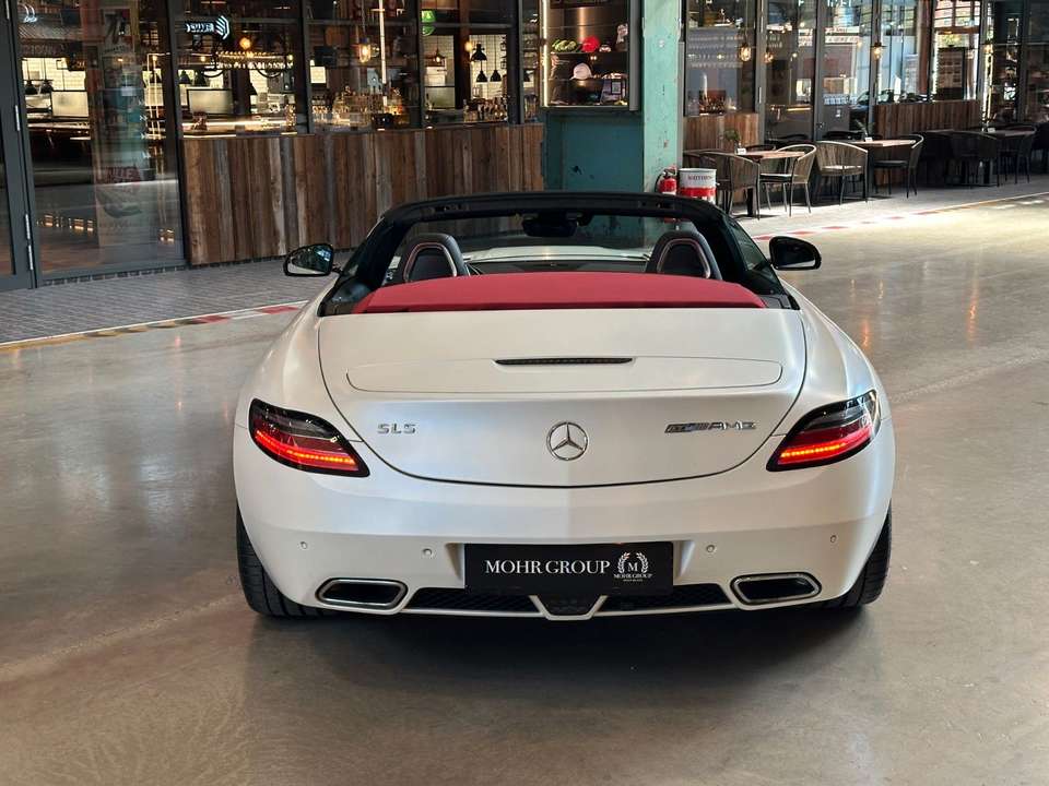 Mercedes-Benz SLS - Imagem 6