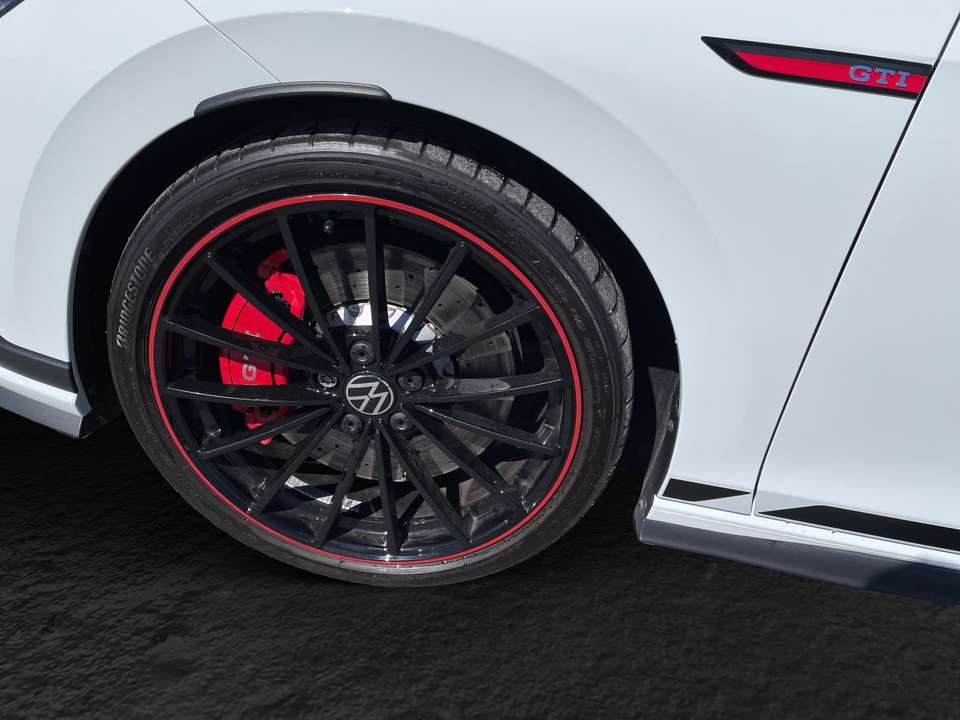 Volkswagen Golf GTI - Imagem 5