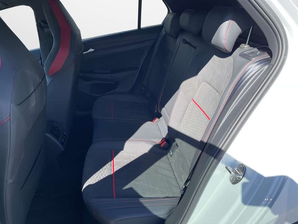 Volkswagen Golf GTI - Imagem 11
