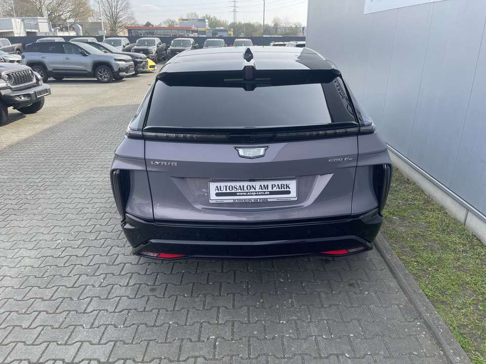 Cadillac Lyriq - Imagem 4