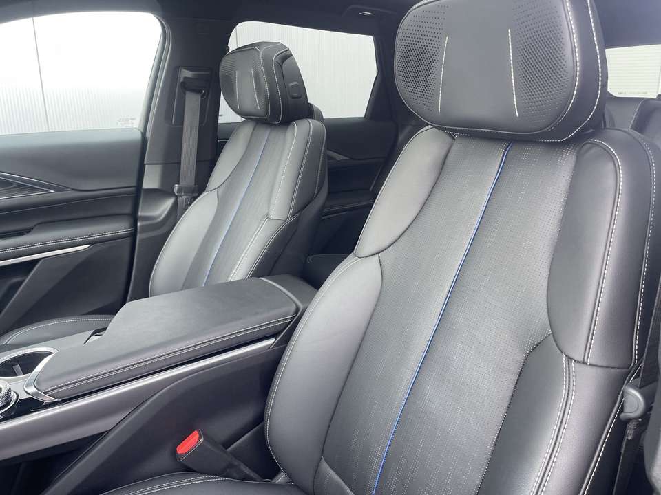 Cadillac Lyriq - Imagem 11