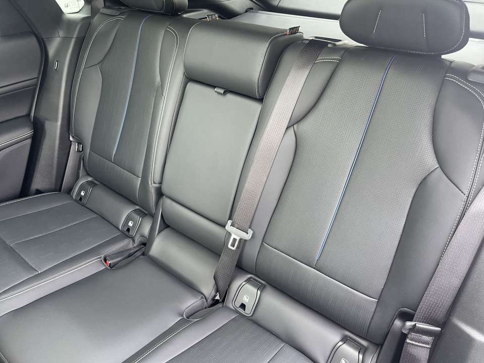 Cadillac Lyriq - Imagem 12