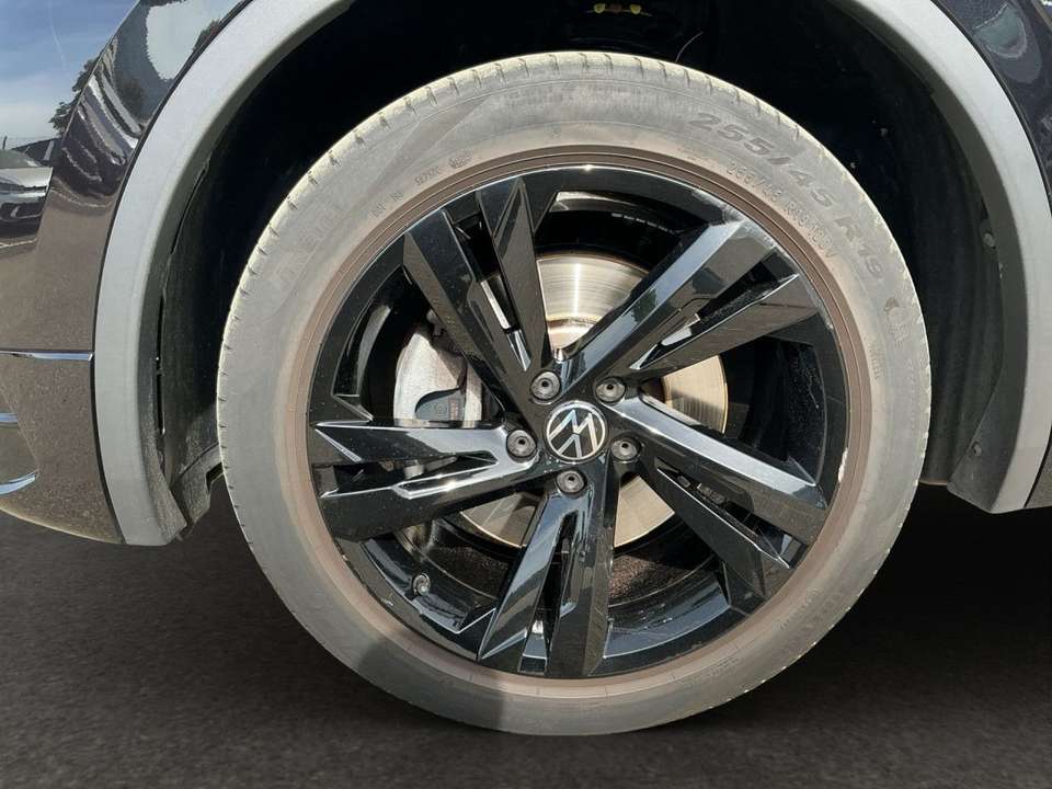 Volkswagen Tiguan - Imagem 12