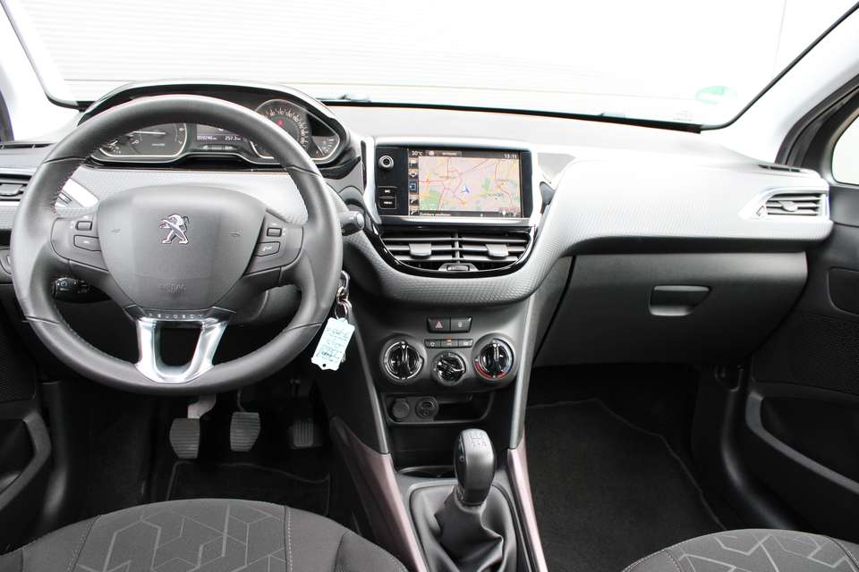 Peugeot 2008 - Imagem 12