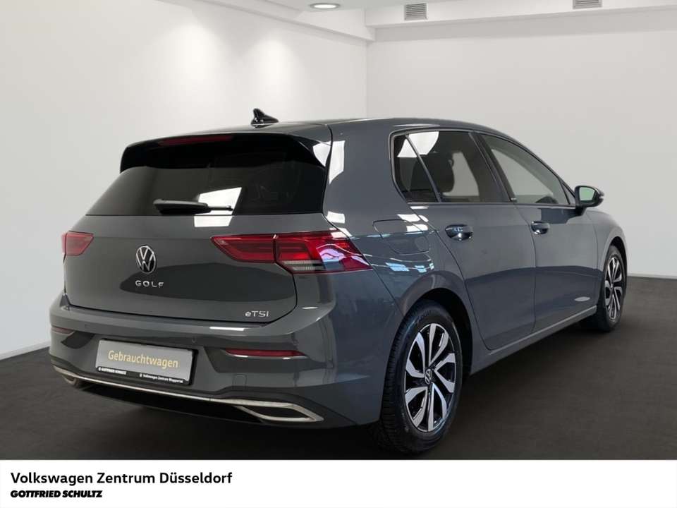 Volkswagen Golf - Imagem 3
