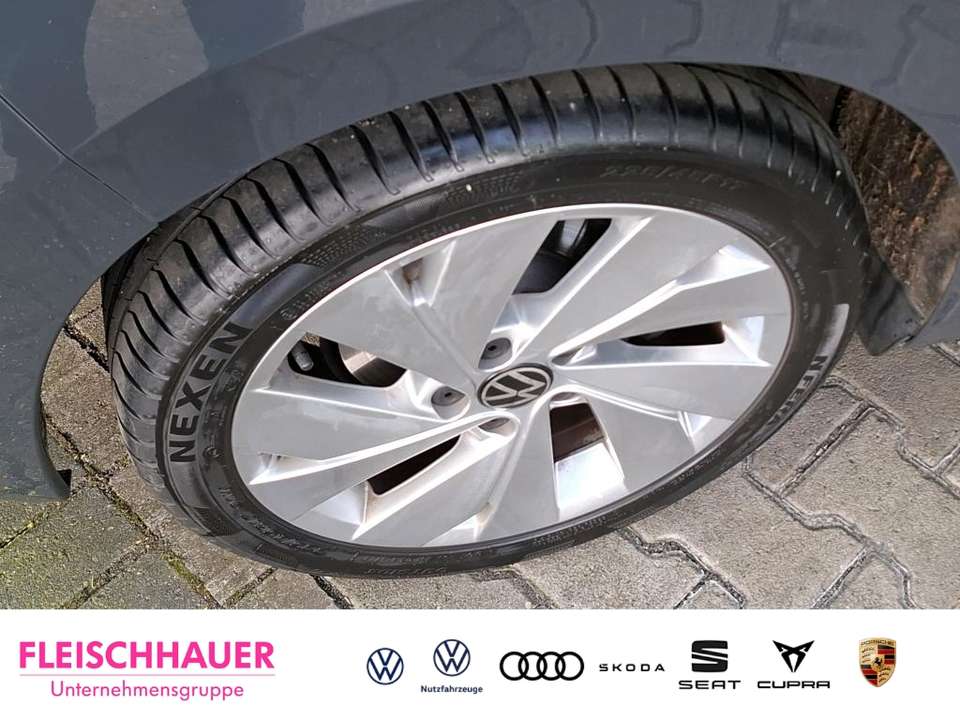 Volkswagen Golf - Imagem 4