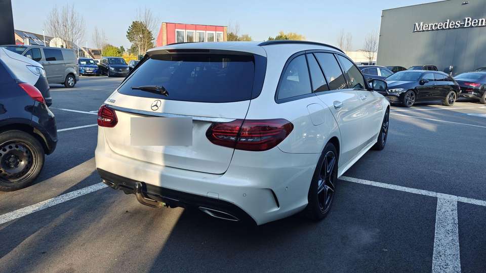 Mercedes-Benz C 200 - Imagem 3