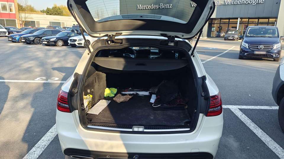 Mercedes-Benz C 200 - Imagem 9