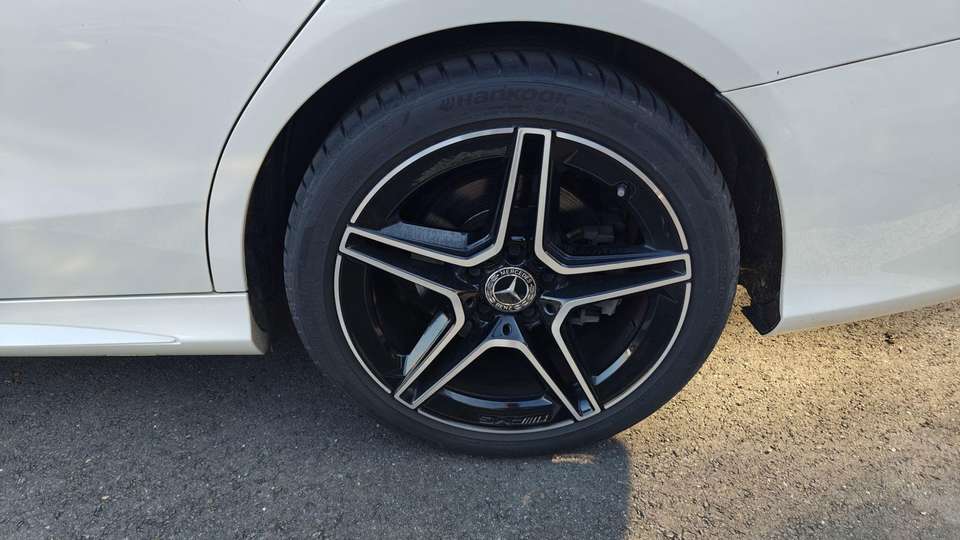 Mercedes-Benz C 200 - Imagem 11