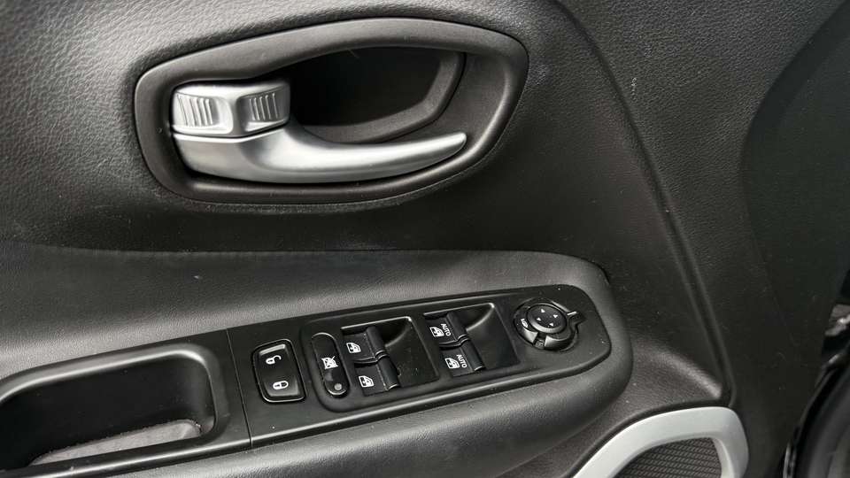 Jeep Renegade - Imagem 12