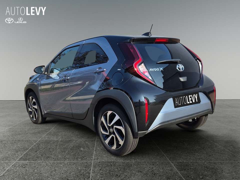 Toyota Aygo X - Imagem 4