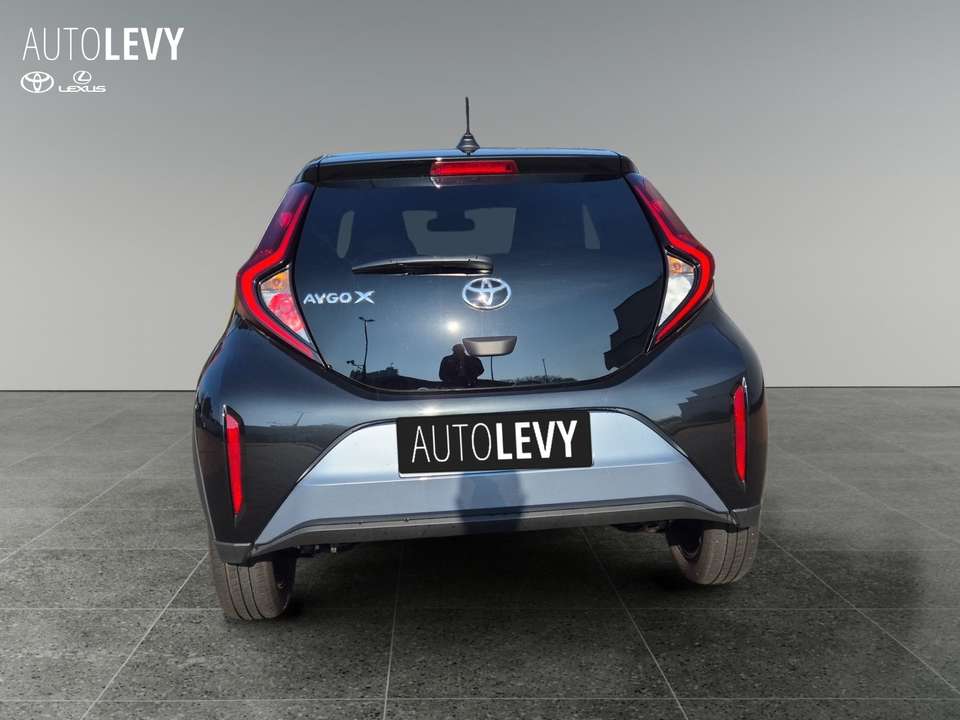 Toyota Aygo X - Imagem 5