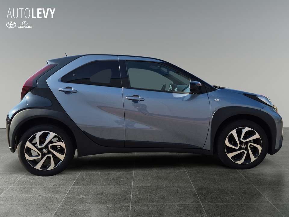 Toyota Aygo X - Imagem 7
