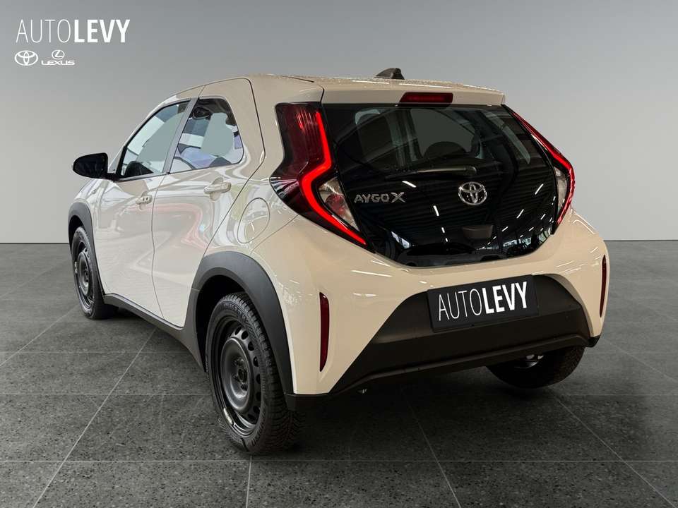 Toyota Aygo X - Imagem 4