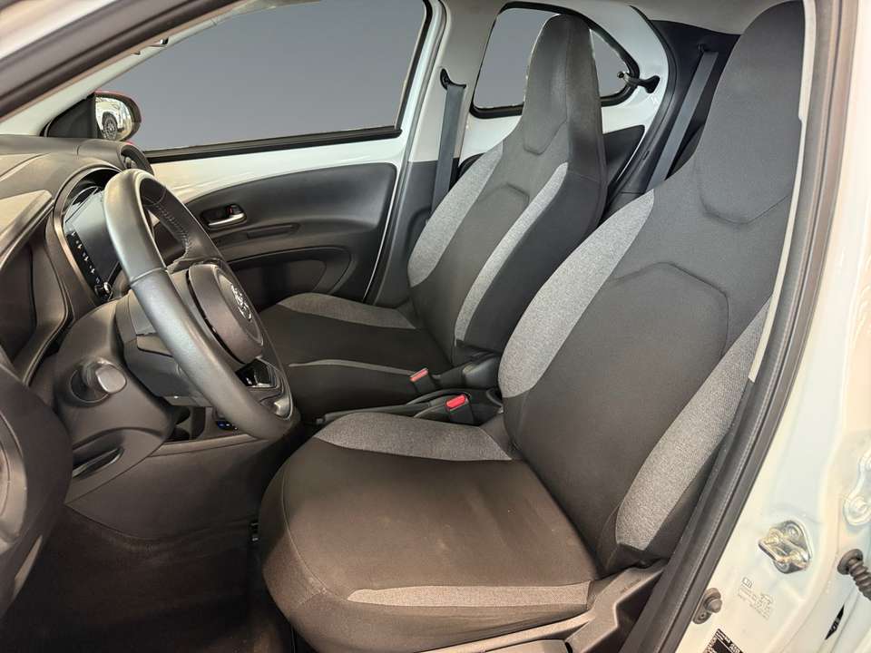 Toyota Aygo X - Imagem 10