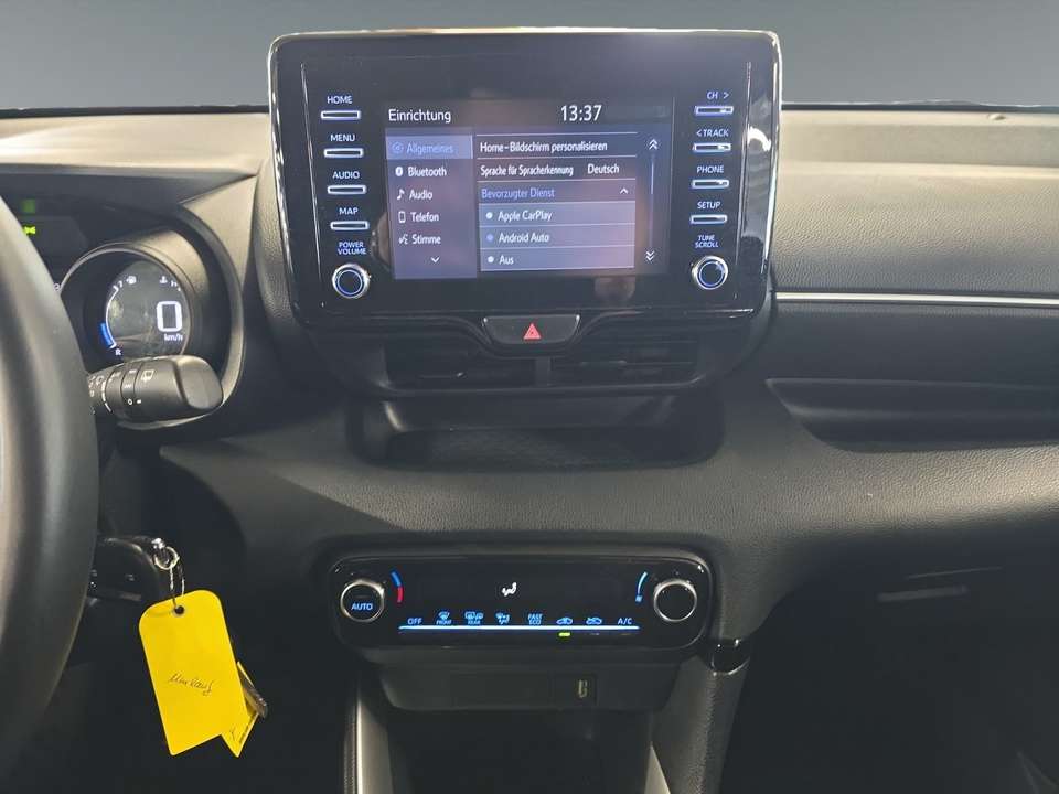 Toyota Yaris - Imagem 12