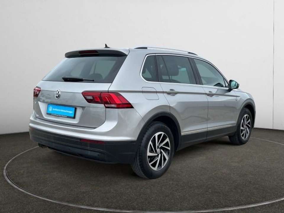 Volkswagen Tiguan - Imagem 5