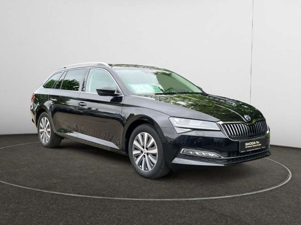 Skoda Superb - Imagem 7