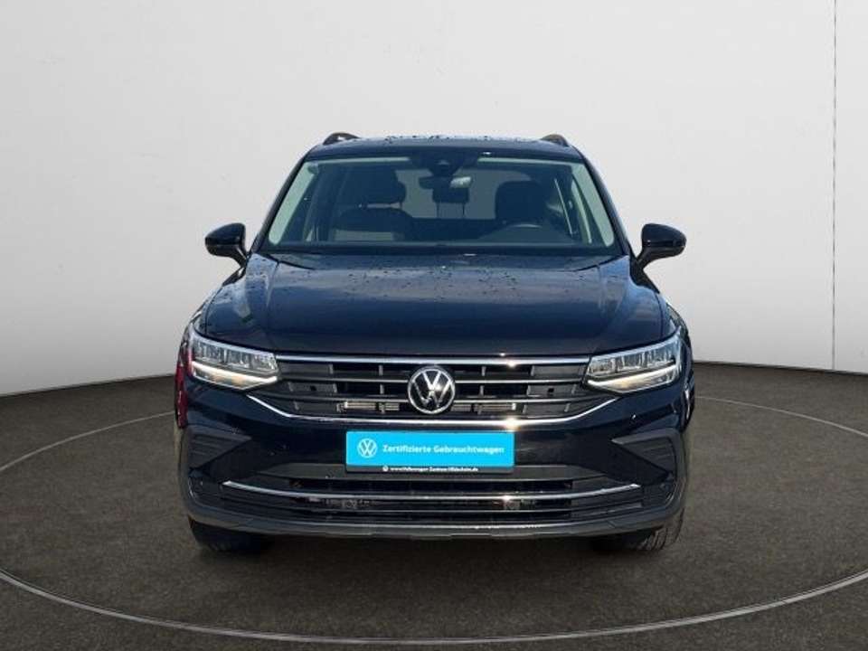 Volkswagen Tiguan - Imagem 8