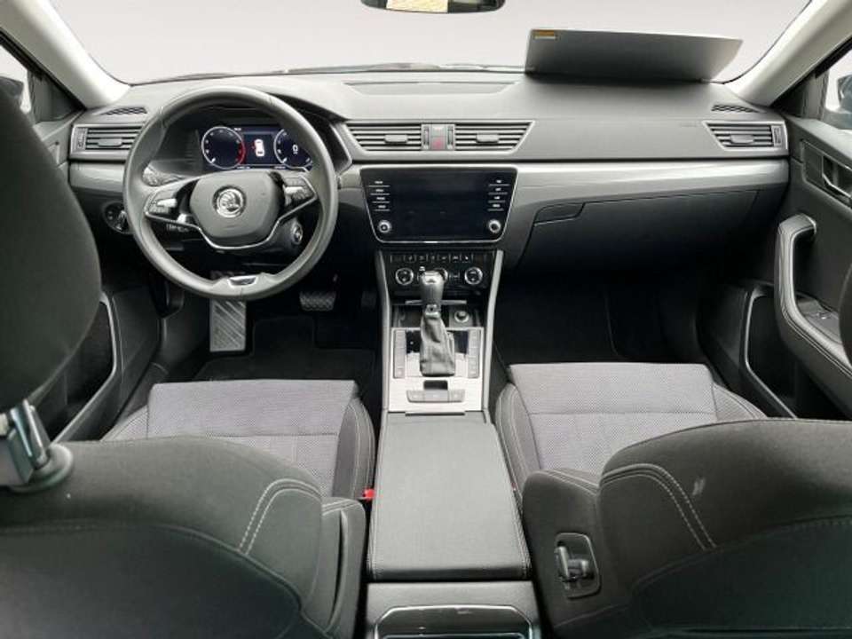 Skoda Superb - Imagem 11