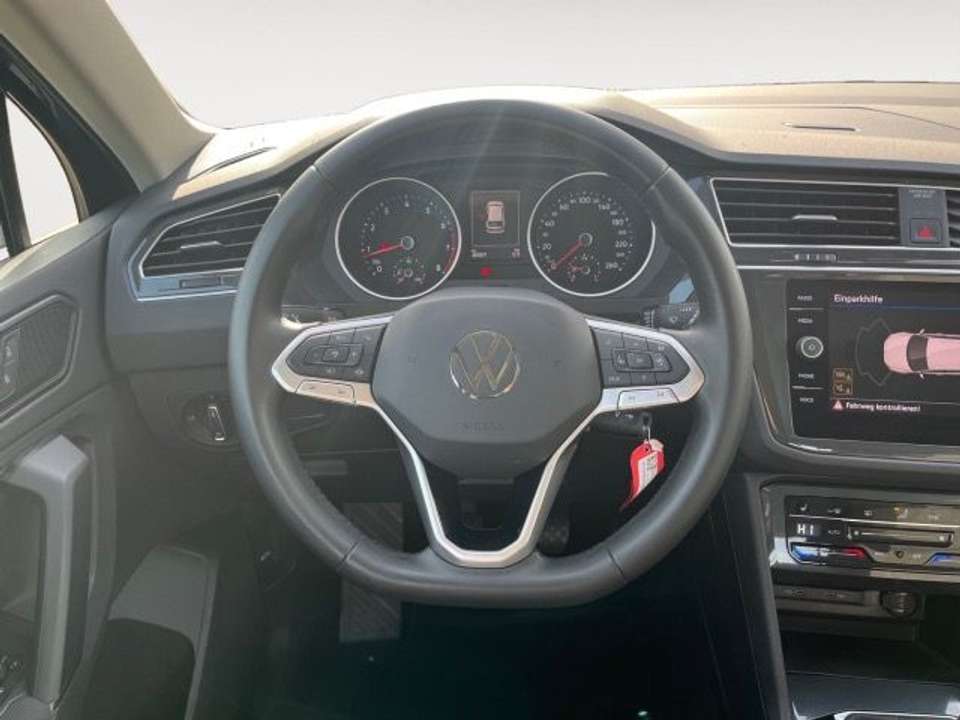 Volkswagen Tiguan - Imagem 12