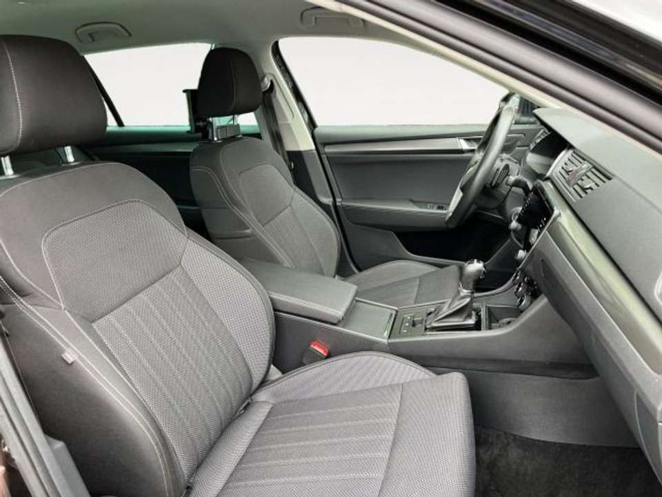Skoda Superb - Imagem 15