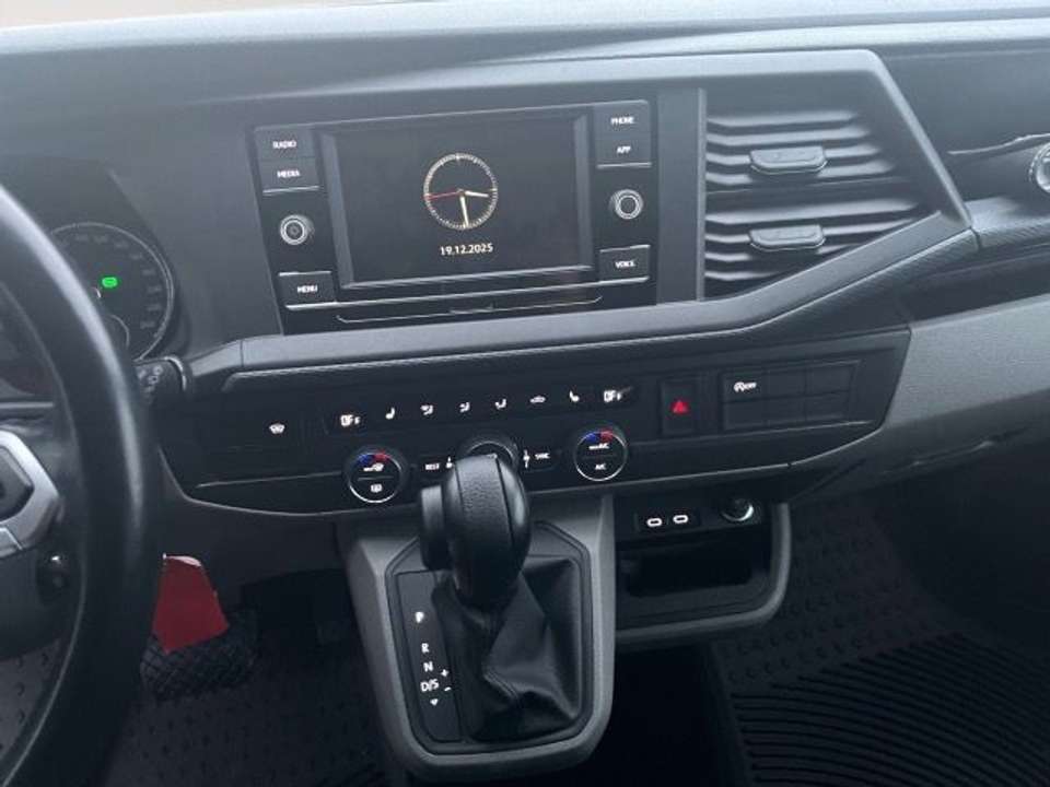Volkswagen T6.1 Caravelle - Imagem 12