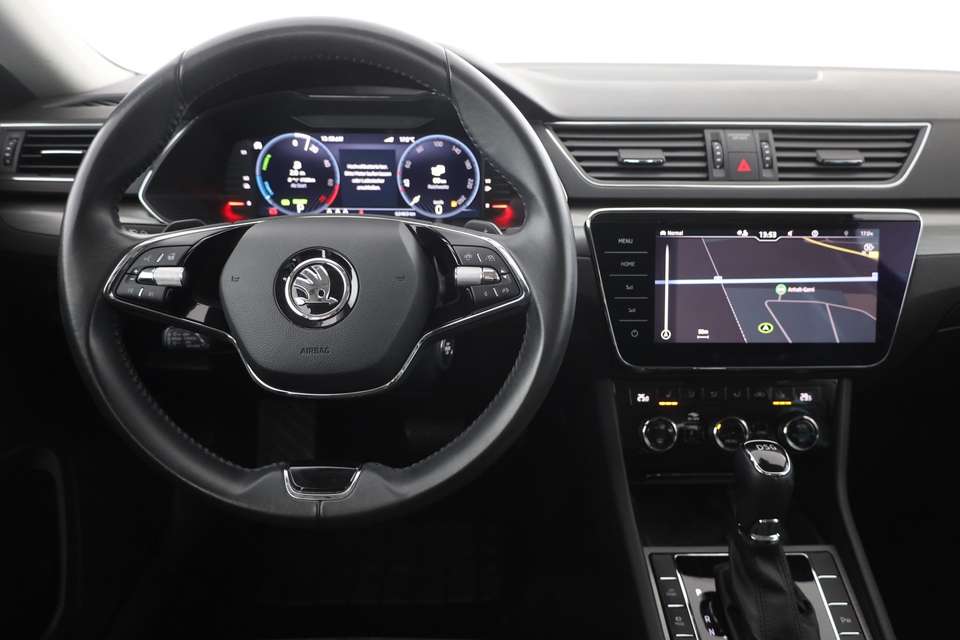 Skoda Superb - Imagem 11