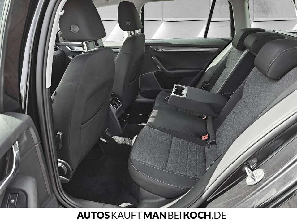 Skoda Octavia - Imagem 8