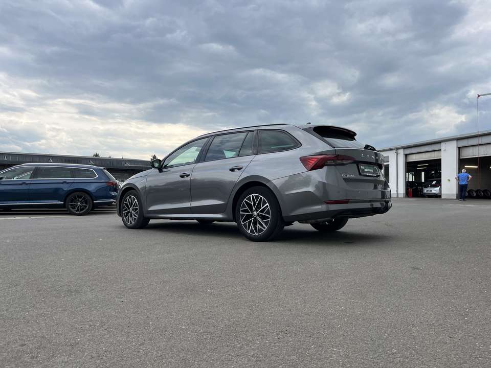Skoda Octavia - Imagem 8