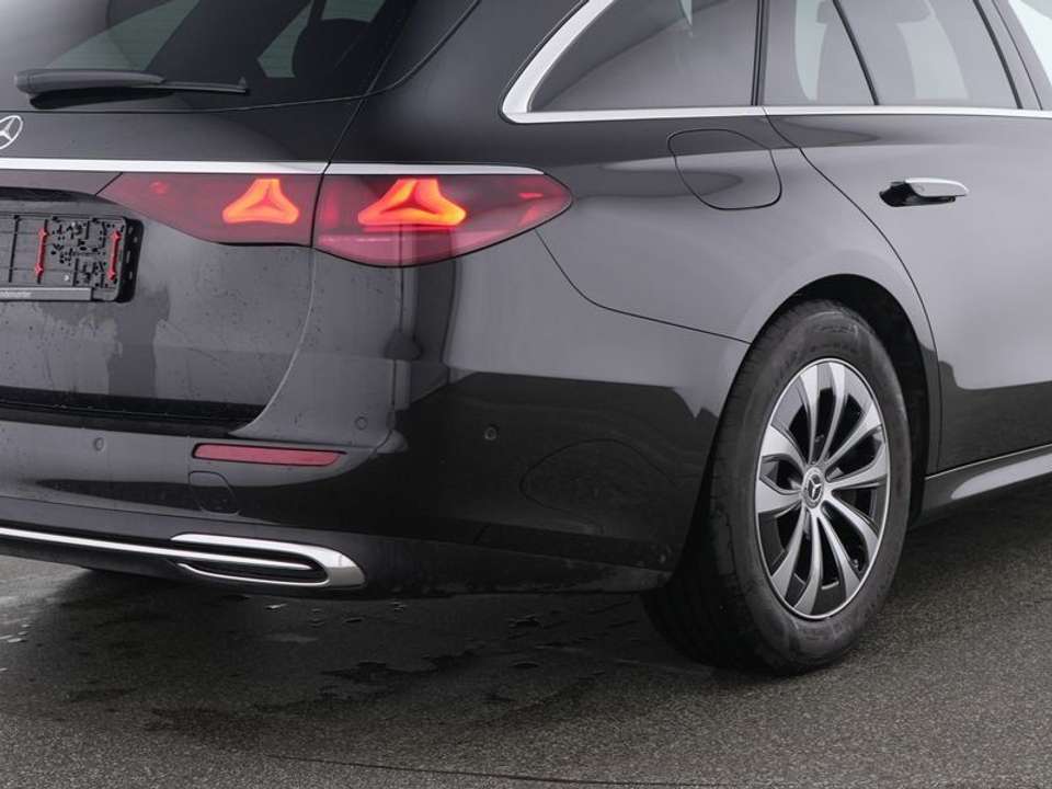 Mercedes-Benz E 220 - Imagem 4