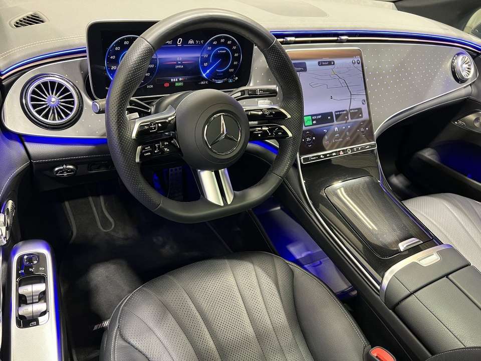 Mercedes-Benz EQE 300 - Imagem 5