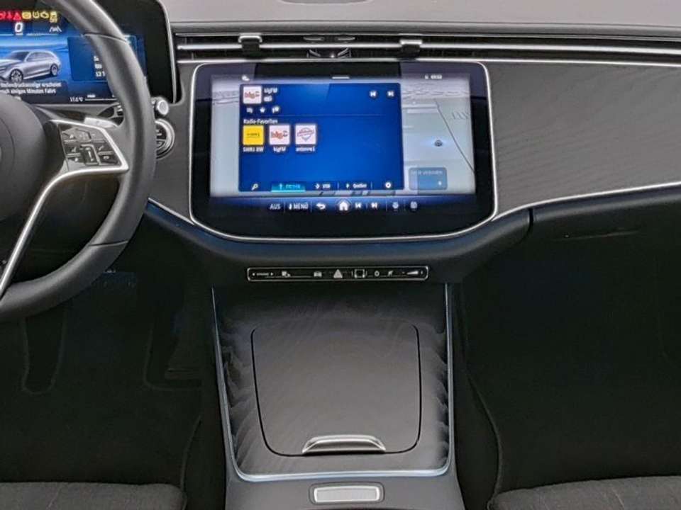 Mercedes-Benz E 220 - Imagem 6